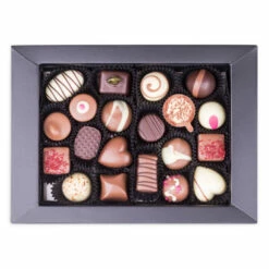 Black Grand - 20 Pralinen -Outlet CHOCOLISSIMO Store Black Grand 20 Pralinen 2