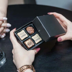 Black XS Mit Deinem Logo 7 Black XS Mit Deinem Logo -Outlet CHOCOLISSIMO Store Black XS mit Deinem Logo 2