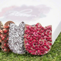 Bloom Chocolate Flowers 6 - Schokolade 9 Bloom Chocolate Flowers 6 - Schokolade -Outlet CHOCOLISSIMO Store Bloom Chocolate Flowers 6 Schokolade 3