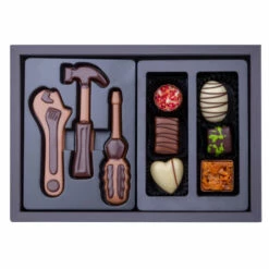 ChocoPostcard Midi - Werkzeuge Und Pralinen 8 ChocoPostcard Midi - Werkzeuge Und Pralinen -Outlet CHOCOLISSIMO Store ChocoPostcard Midi Werkzeuge und Pralinen 2